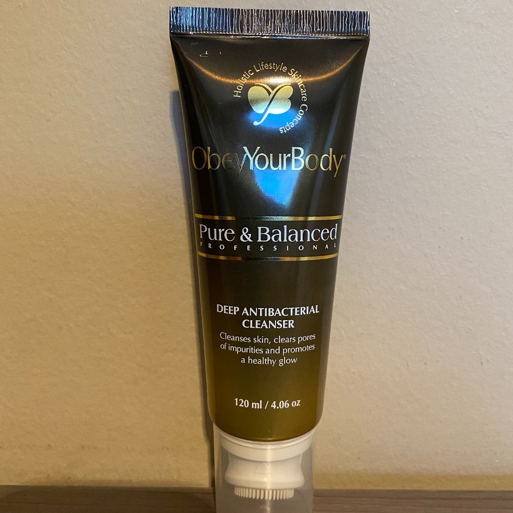 NEOLUMO PURIFYING DETOX GEL CLEANSER-VITAMIN E - 5.07 fl oz / 150 ml -NEW-SEALED